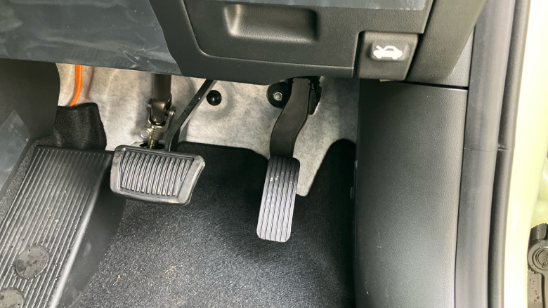 Hyundai INSTER 85kW 02 49kWh 5dr Auto Electric Hatchback